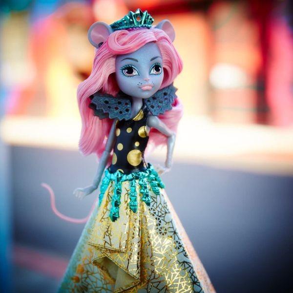 CHW61 / CHW64 Monster High Boo York Gala Ghoulfriends Mouscedes King EXCLUSIVE 2015!!!