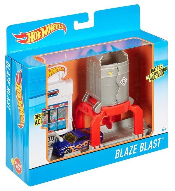 DWL01 / DWK99 Hot Wheels Blaze Blast Playset for sale in Barcelona - 1