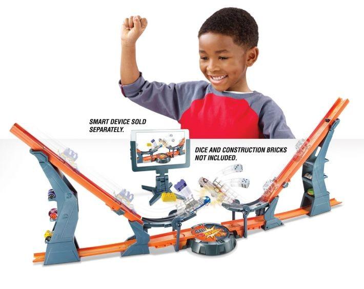 Sell DHY25 Hot Wheels Versus Track Set MATTEL 