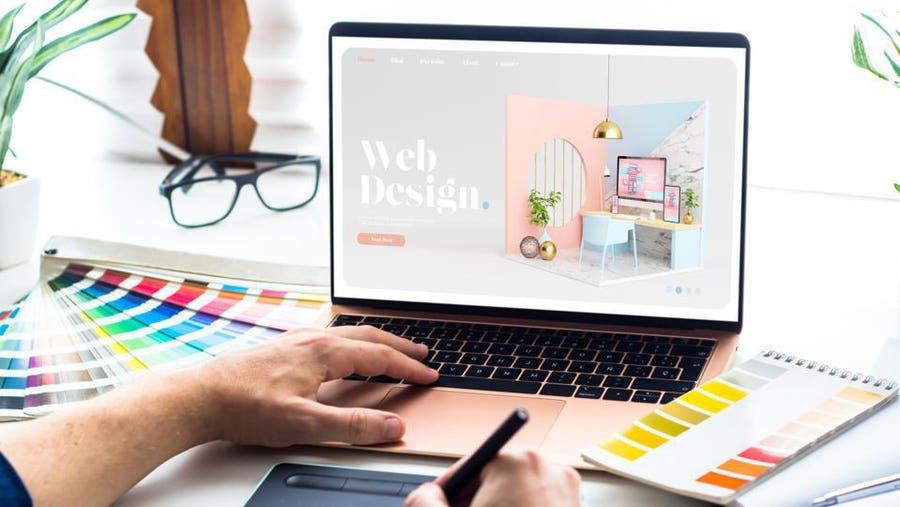 My name is Lilia and I am a web designer. I can offer my servi - 1