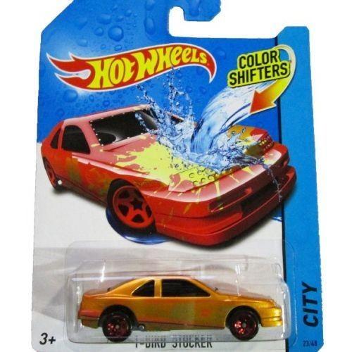 MATTEL BHR39 / BHR15 Hot Wheels: Cambia Colore - T-Bird Stocker