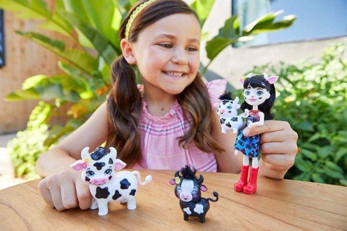 GJX44 / GJX43 Enchantimals Cambrie Cow Doll with Ricotta & Family MATTEL for sale in Barcelona - 1