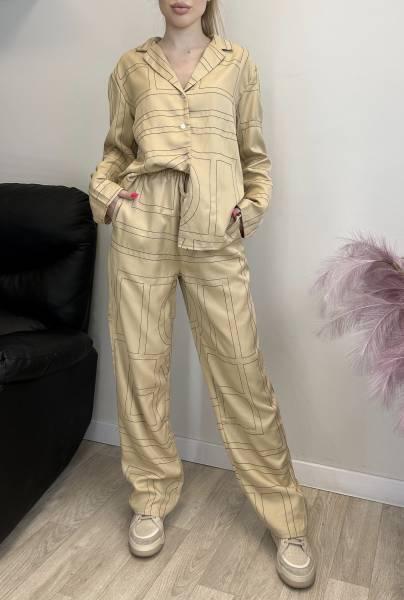 Women s suit  - 1