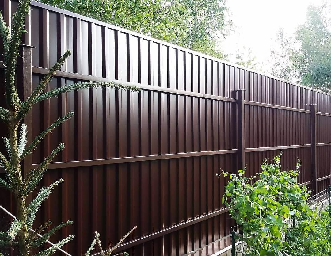 We make and install: fences, glass fences, gates, wickets, - 1