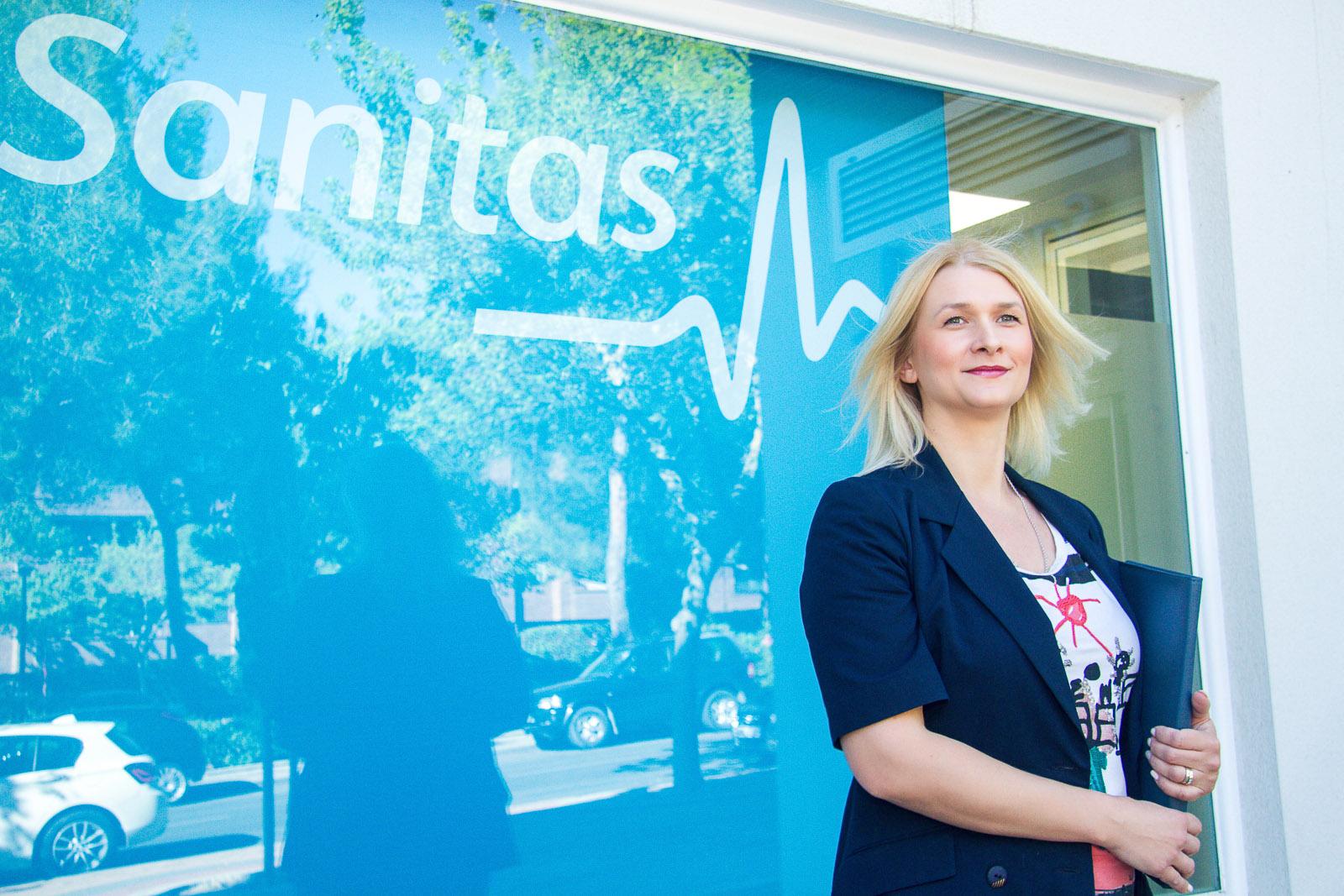 Sanitas health insurance throughout Spain. Sanitas insurance for residence permit, students, - 1