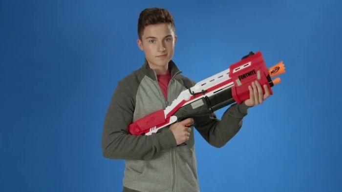 selling E7065 HASBRO NERF Fortnite